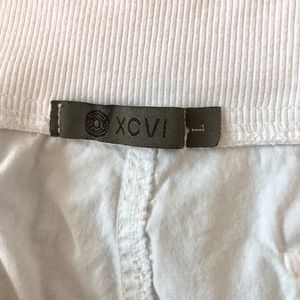 XCVI White Lightweight Capri Pants